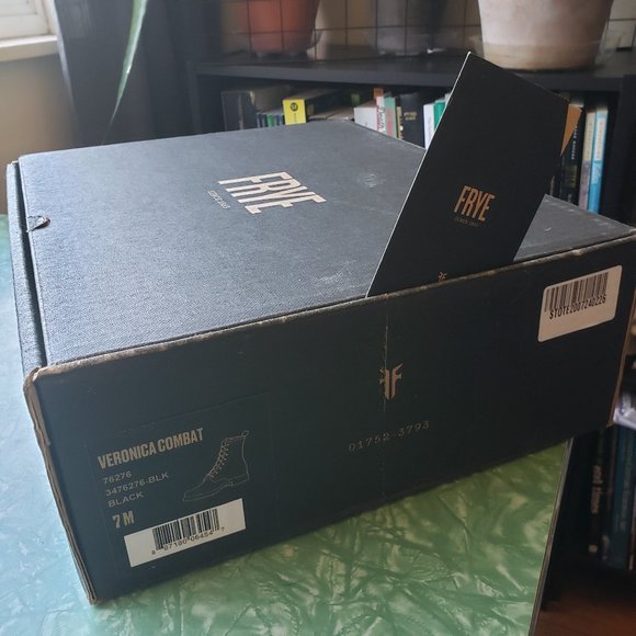 Frye Veronica Combat Boots - Black Vintage Leather - Size 7 - Picture 2 of 13